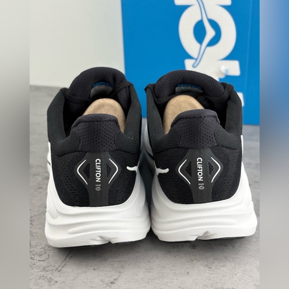 Hoka Clifton 10 Black White BWHT Running Shoes Women’s Size 10B Worn Once! - Picture 3 of 6